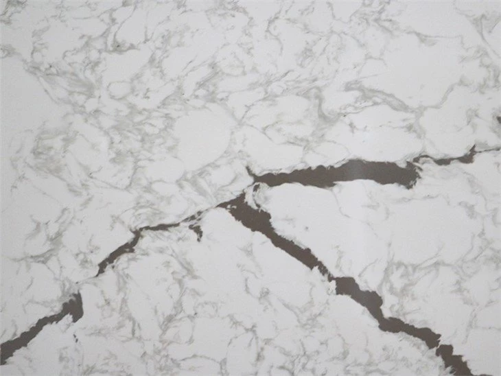 Calacatta Marble Looking Quartz Countertops (3)